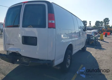 2019 Chevrolet Express 2500 Work Van from USA, damaged, VIN 1GCWGAFP3K1361607